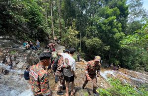 Dua lelaki diselamatkan ketika mandi-manda di Taman Eko Rimba