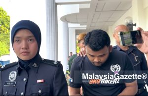 Bekas pekerja stor kilang tak mengaku salah curi cip RM1.15 juta