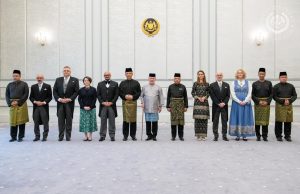 Agong kurnia watikah pelantikan 7 ketua perwakilan Malaysia ke luar negara
