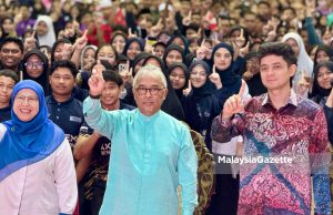 Pastikan A+, pesan Sultan Pahang kepada calon SPM 2025