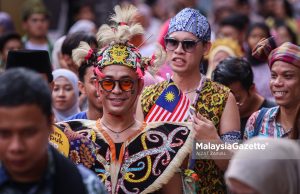 Salam Malaysia 63, siapakah kita dan ke mana kita?