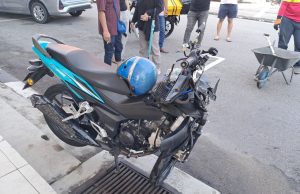 Pekerja kedai perkakasan maut bertembung kereta