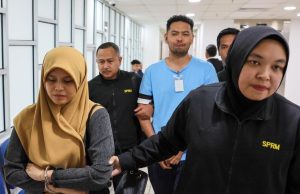 Suami isteri didakwa salah guna wang syarikat bayar sewa rumah