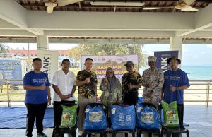 Nelayan, penduduk pulau terima bantuan makanan musim tengkujuh