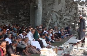Gazans return to damaged mosques for first post-truce Friday prayers