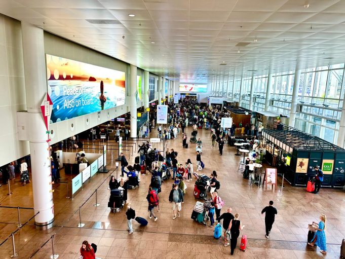 Brussels airport - FB
