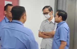 Pengarah syarikat sarung tangan didakwa buat pernyataan palsu
