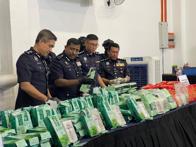 JSJN Bukit Aman berjaya menumpaskan sindiket pengedaran dadah dari Pantai Timur dengan jumlah rampasan bernilai RM14 juta.