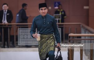 Tunggu kad jemputan saya – Syed Saddiq