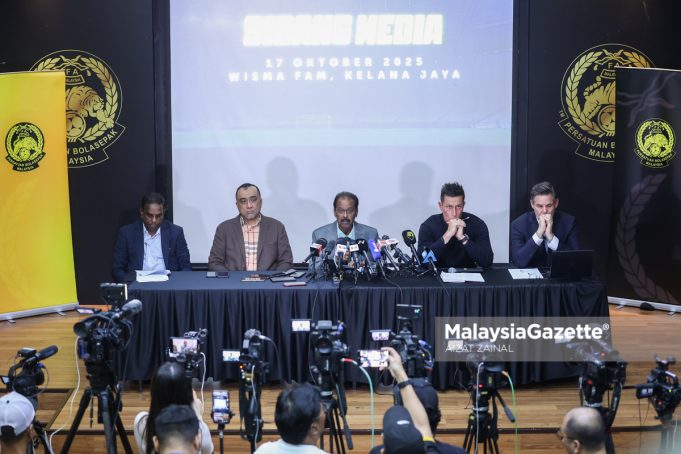 SIDANG MEDIA KHAS