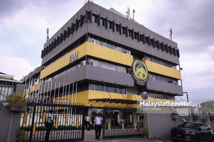 SIDANG MEDIA KHAS
