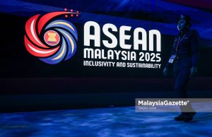 Laut China Selatan: ASEAN perlu kekal tegas, bersatu – Mohamad
