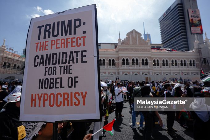 MGF26102025_TRUMP-16