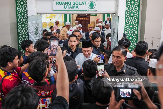 MGP10102025_PM SOLAT JUMAAT-3