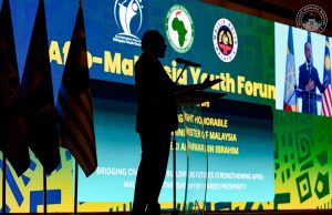 Manfaatkan kuasa belia – Anwar