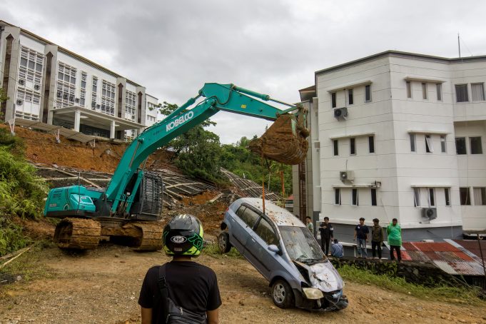 INDONESIA-FLOOD-LANDSLIDE-WEATHER