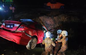 Wakil insurans maut terbabas dalam parit