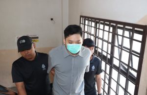 Jurujual didakwa perdaya seorang lelaki, dua remaja bagi tujuan ekploitasi kerja