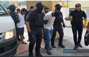 Mayat wanita bogel tangan terikat di Serdang: Dua lelaki didakwa hari ini