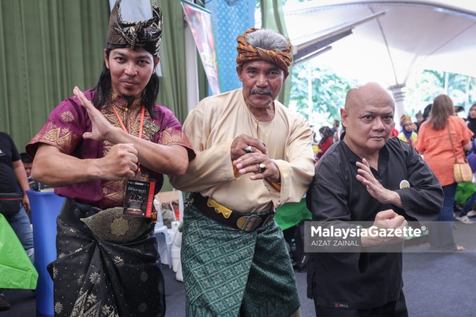 SENI SILAT MELAYU ANTARABANGSA