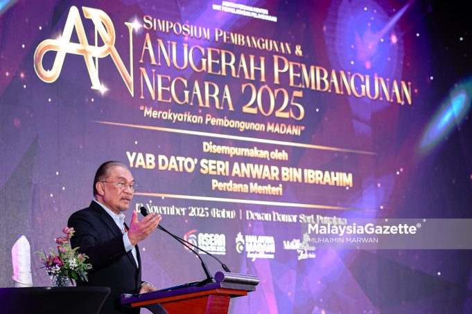MGF12112025_ANWAR IBRAHIM-1