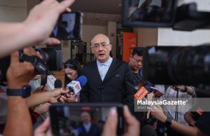 Kes tikam pelajar: Laporan psikiatri perlu sebulan lagi