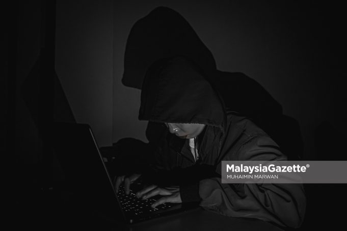 MGF23112025_PENIPUAN SIBER-31