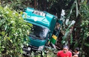 12 terselamat, lori Jabatan Perhutanan jatuh gaung di Jalan Tapah-Cameron Highlands