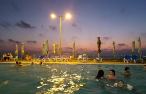 US drafts plan to turn Gaza into futuristic resort