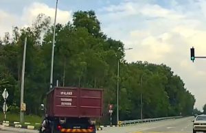 Gara-gara lori ubah haluan suami maut, isteri patah kaki