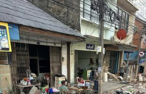Kerja pembersihan di Hatyai bermula, bau busuk selubungi bandar