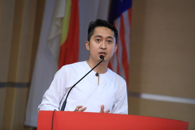 Fadzmel Fadzil