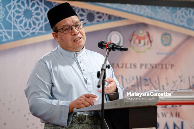 MGF07122025_RAZAK IDRIS-1