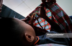 Jangan jadikan telefon pintar ‘pengasuh’ kanak-kanak – Nancy