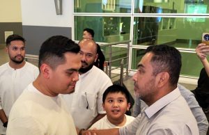 Dr Akmal sahkan mahu jalan terus, tak sebut pasal letak jawatan – Helmy