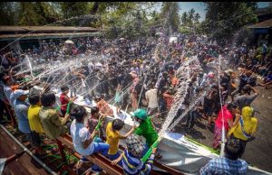 Jangan benarkan pesta air ala Songkran ke Malaysia