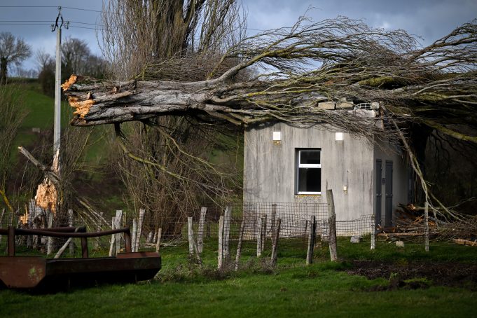 FRANCE-WEATHER-STORM