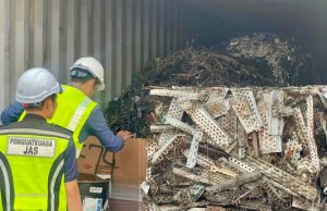 AKPS tahan 6 kontena eWaste, wayar kuprum di Pelabuhan Klang Antara kontena yang didapati membawa bahan terlarang import