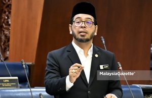 Stres punca terjebak LGBT: Jangan hanya baca tajuk, kata Zulkifli
