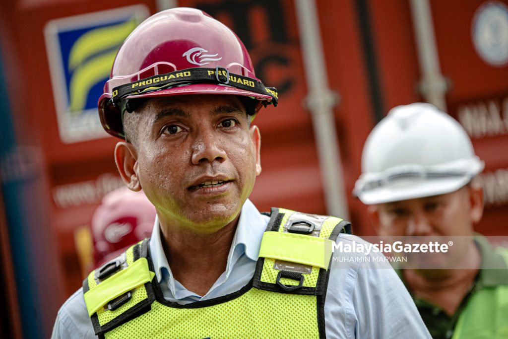 bercakap pada sidang media mengenai kontena membawa muatan sisa elektronik (e-waste) pada sıdang media di Westports, Pelabuhan Klang. Foto MUHAIMIN MARWAN, 28 JANUARI 2026