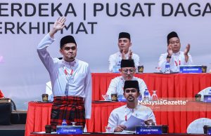 Letak jawatan Exco, Dr Akmal kekal Ketua Pemuda UMNO untuk menentang DAP