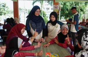 ‘English With Angels’ bina keyakinan pelajar KAYFAZ guna bahasa dunia