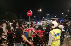 Remaja tak serik acap kali disaman, ditahan masa uji ekzos baharu motosikal