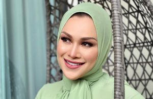 Zizie Izette muncul kembali di media sosial
