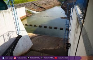 LRA Yong Peng salur bekalan air tambahan ke LRA Simpang Renggam