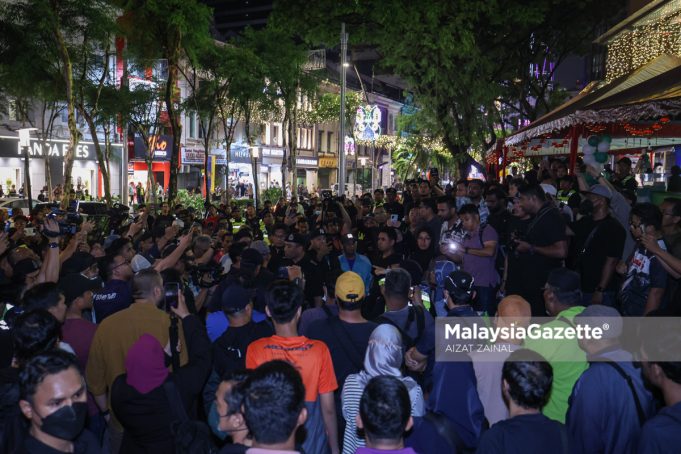 OPERASI PUSAT HIBURAN Keadaan suasana Himpunan Anti Rumah Anutan Haram berhampiran Kompleks Sogo dengan kehadiran pasukan keselamatan bagi mengawal keadaan di Kuala Lumpur. Foto AIZAT ZAINAL, 7 FEBRUARI 2026.
