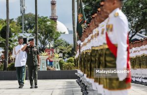 Panglima Angkatan Tentera Mula Tugas di Kementerian Pertahanan