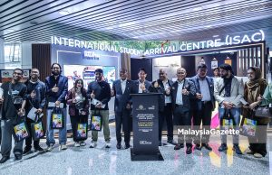 KPT Lancar Pusat Ketibaan Pelajar Antarabangsa di KLIA1