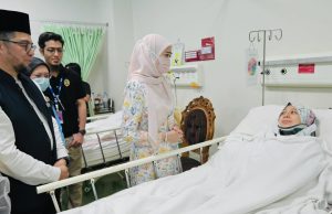 Tengku Permaisuri Norashikin ziarah dua pensyarah terlibat insiden pokok tumbang