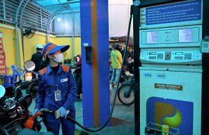 Vietnam mulls removing fuel duties as Mideast war hits supplies